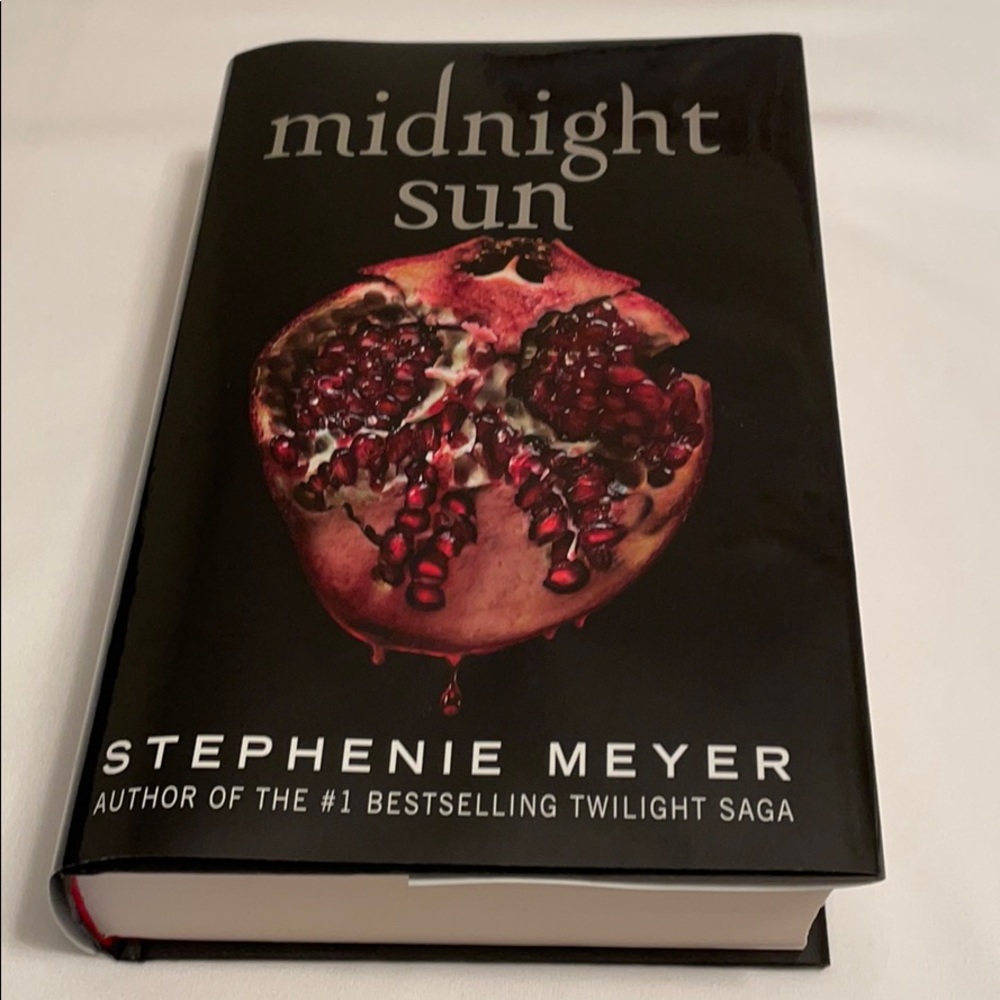 Midnight Sun by Stephenie Meyer